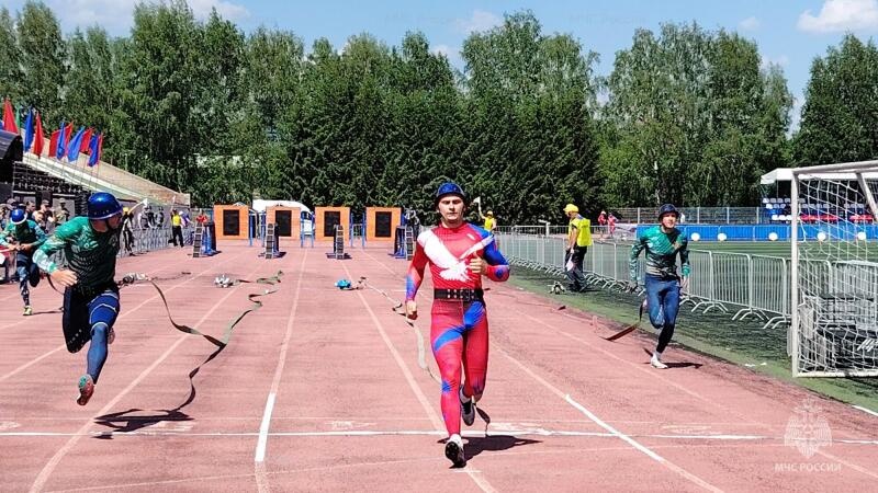 В Новосибирске завершились Межрегиональные спортивные соревнования МЧС России «Памяти почетного мастера спорта СССР В.И. Ладыженского»  по пожарно-спасательному спорту