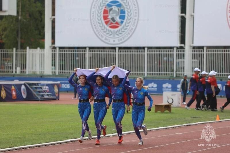 Сборные России и Беларуси стали победителями в пожарной эстафете на чемпионате мира в Жуковском