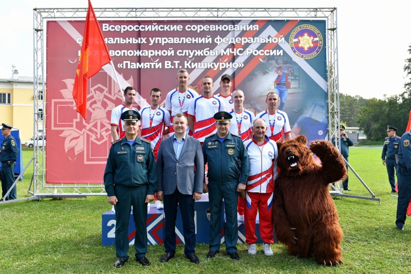 Торжественное закрытие Всероссийских соревнований специальных управлений федеральной противопожарной службы МЧС России «Памяти В.Т. Кишкурно» по пожарно-спасательному спорту и награждение победителей и призеров