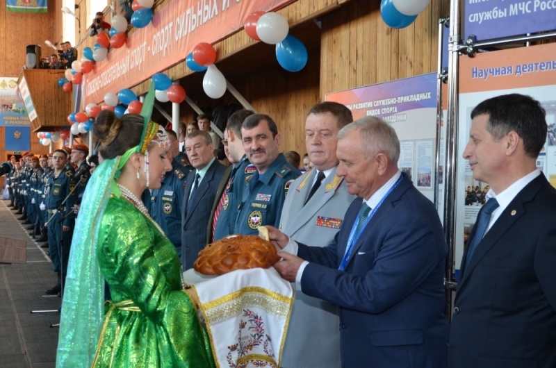 Всероссийские соревнования по пожарно-спасательному спорту среди образовательных организаций высшего образования МЧС России в закрытом помещении, приуроченные к 370-летию Пожарной охраны России, открыты