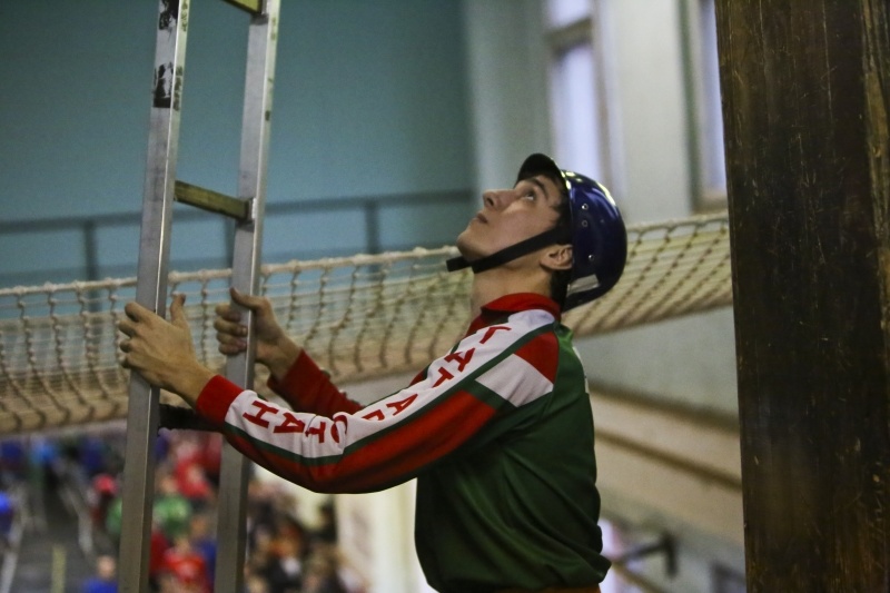 В Санкт-Петербурге прошли XIII открытые зимние соревнования по пожарно-прикладному спорту среди юношей «Рождественские старты – 2013» 
