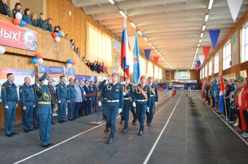 Всероссийские соревнования по пожарно-спасательному спорту среди образовательных организаций высшего образования МЧС России в закрытом помещении, приуроченные к 370-летию Пожарной охраны России, открыты