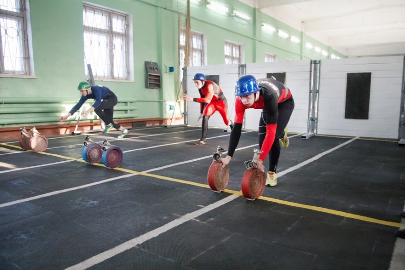 Итоги первого дня XXVII Всероссийских соревнований по пожарно-спасательному спорту «Кубок Вятки»