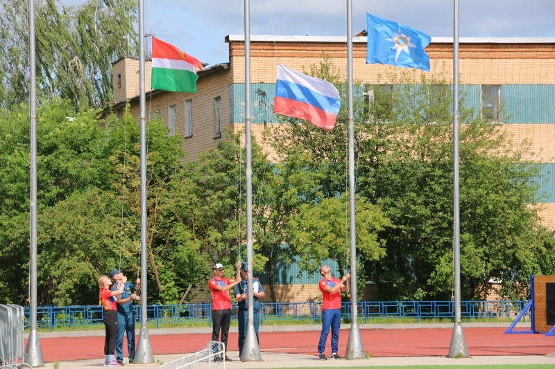 В Калуге состоялось торжественное открытие Межрегиональных соревнований по пожарно-спасательному спорту!