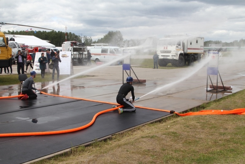 В рамках XI Салона «Комплексная безопасность – 2018» прошли традиционные соревнования по пожарно-спасательному спорту на Кубок «Дружбы» 