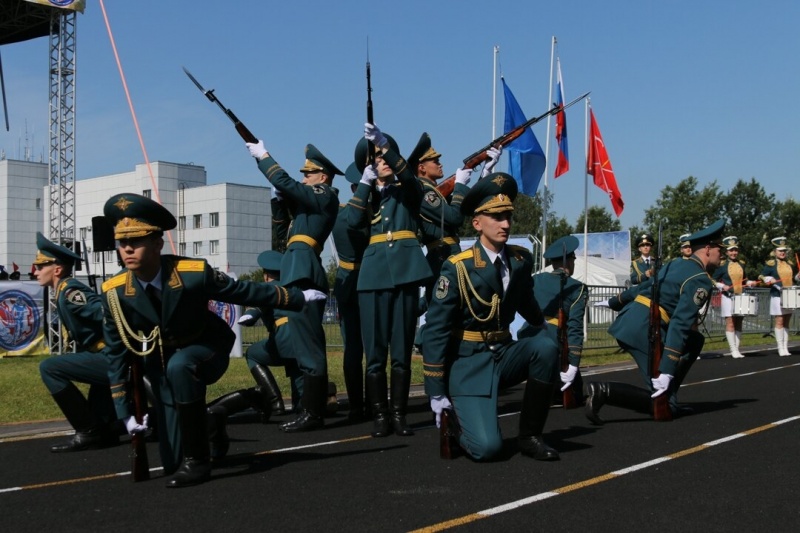 Фотоотчет Межрегиональных соревнований по пожарно-спасательному спорту среди специальных подразделений МЧС России, посвященных памяти В.Т.Кишкурно в г.Санкт-Петербург