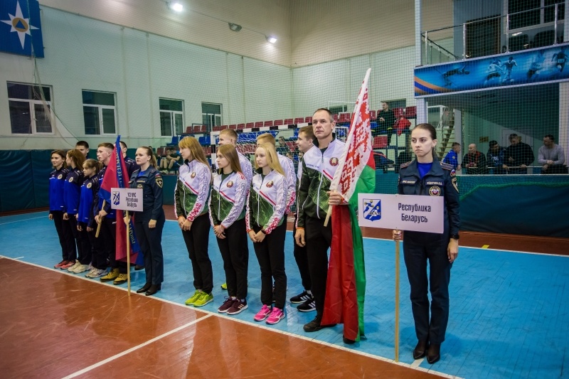 Торжественное открытие XIX зимних соревнований по пожарно-спасательному спорту среди юношей и девушек «Рождественские старты»