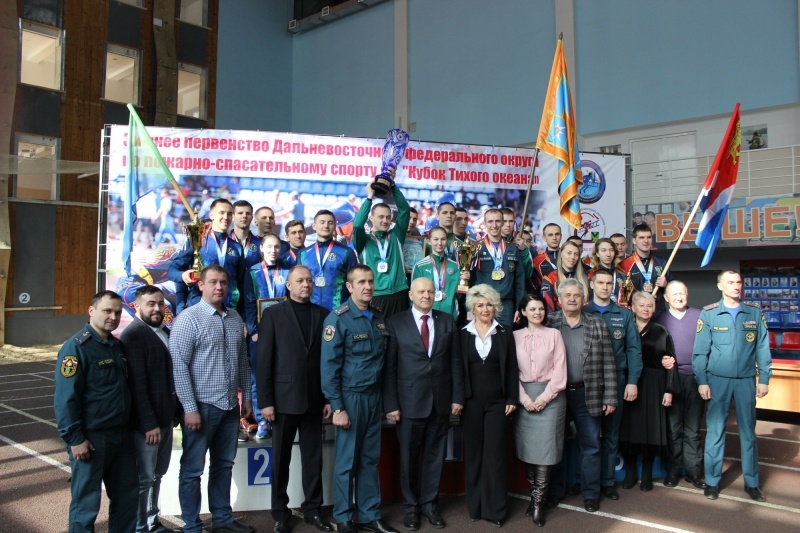 В Приморье состоялось зимнее первенство Дальневосточного федерального округа по пожарно-спасательному спорту на Кубок Тихого океана.
