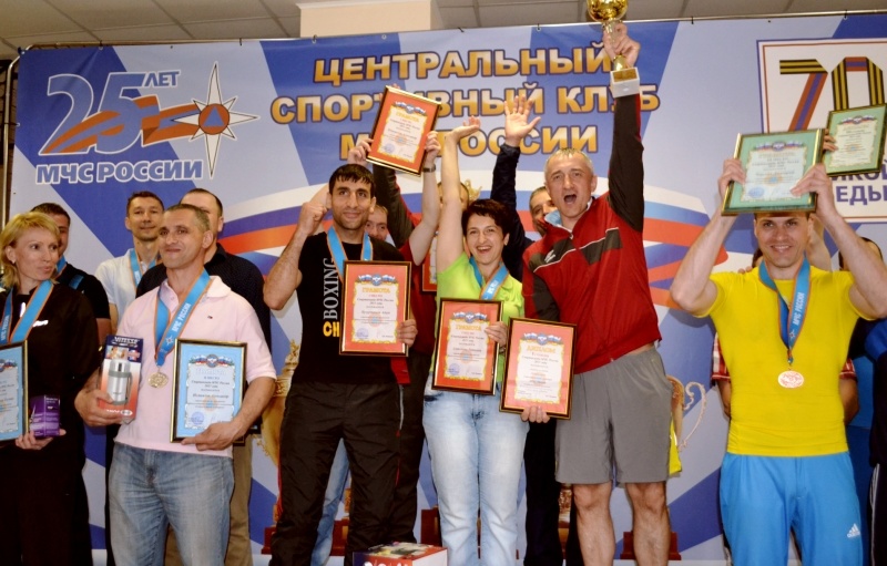 В Москве состоялись соревнования по программе летнего пятиборья физкультурно-спортивного комплекса «Готов к труду и обороне», приуроченные к 70-й годовщине со дня Победы в Великой Отечественной войне 1941-1945 годов